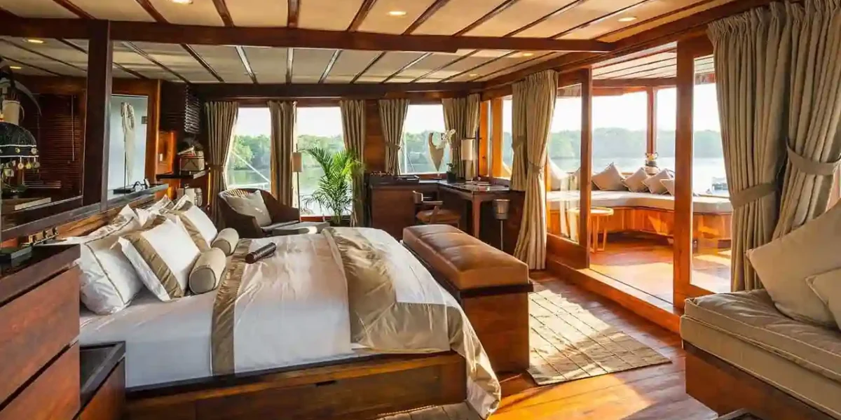 Batavia Master Suite - Image 1